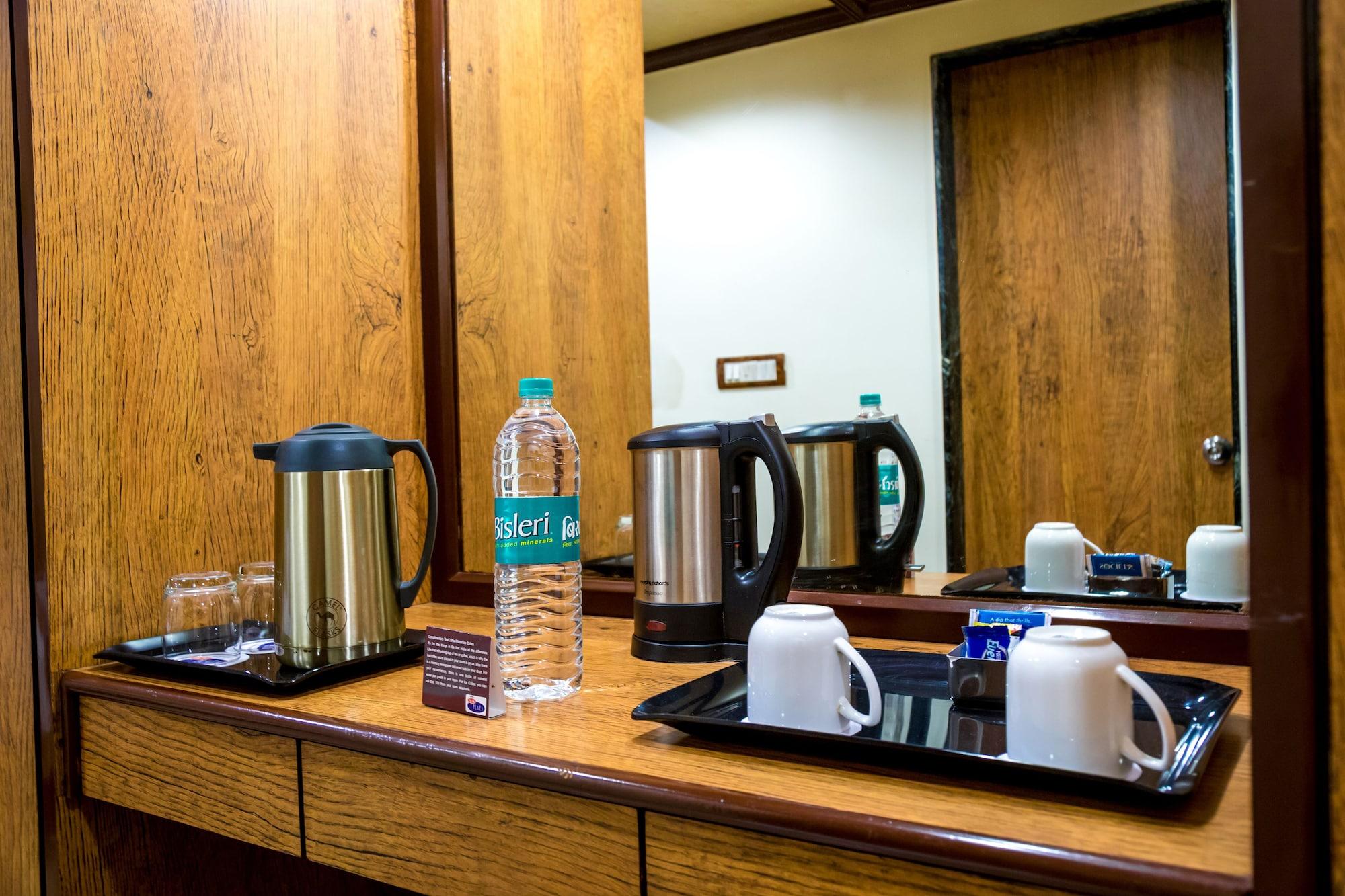 Hotel Tip Top Plaza Thane Buitenkant foto